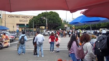 EN VIVO | Bloqueos, accidentes y manifestaciones hoy 21 de octubre: Comienza marcha de trabajadores del IMSS, cierran Eje 3 Sur y Avenida Cuauhtémoc