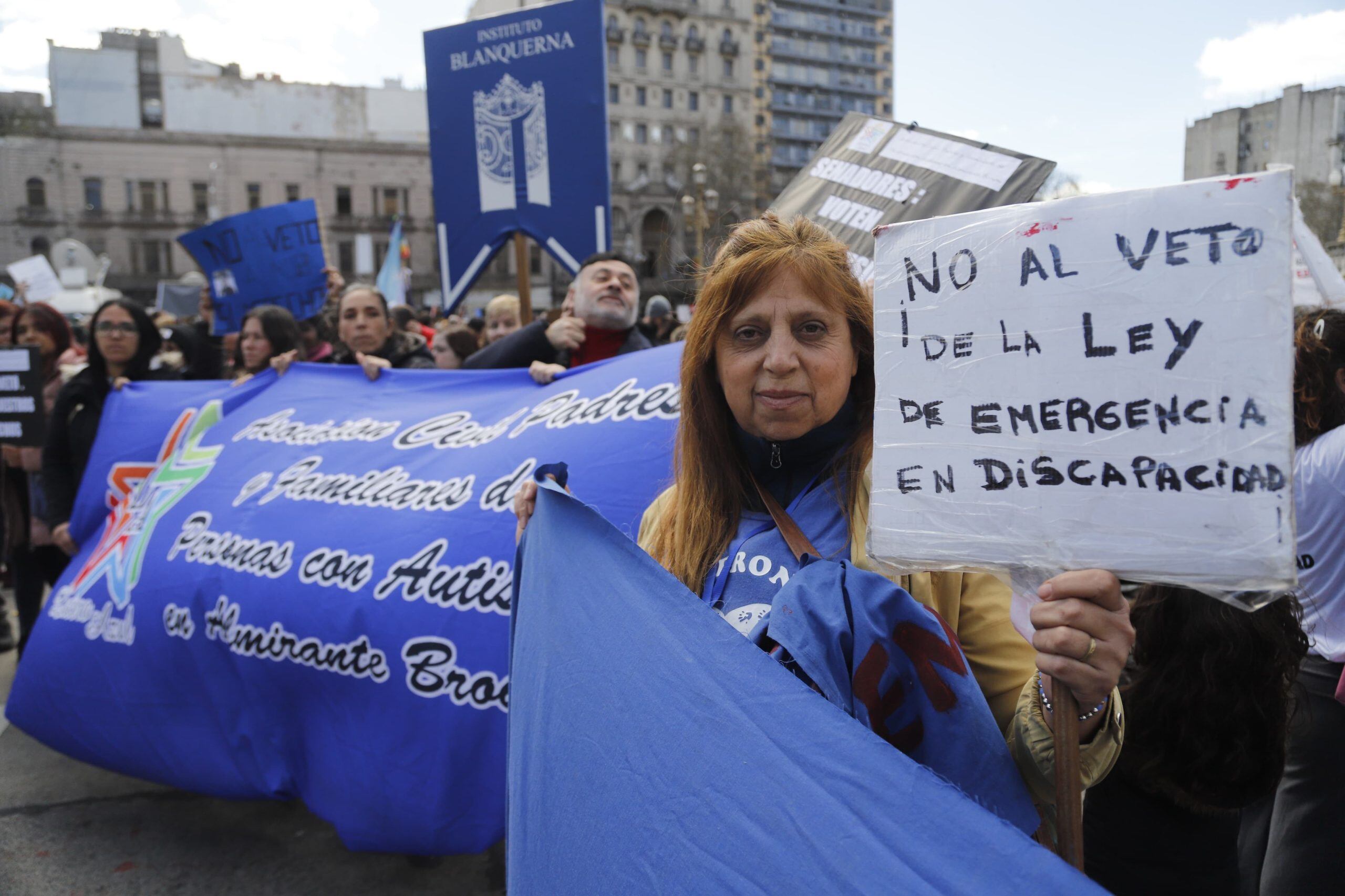 Padres denuncian recortes en tratamientos y apoyos escolares para niños con discapacidad (NA)