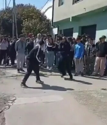 Padres y tutores resolvieron que los estudiantes no asistieran a clases desde el martes en reclamo de medidas de seguridad (Captura de video)