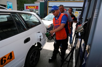 El alza de la gasolina y el diésel encarece el transporte de alimentos, medicinas, materiales de construcción y otras mercancías en Honduras. EFE/Gustavo Amador