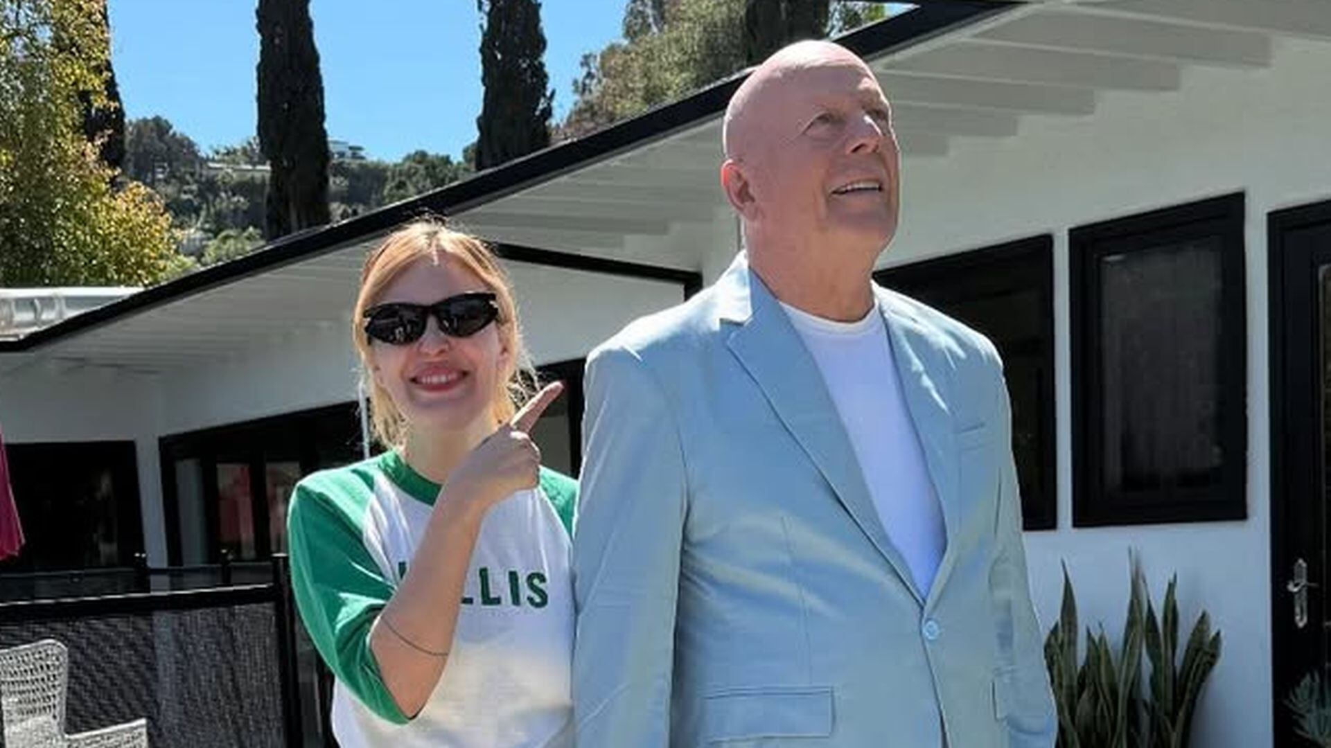 La actriz de 31 años defendió su decisión de mostrar momentos familiares tras recibir críticas por exponer la condición de su padre (Instagram/@buuski)