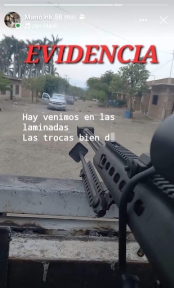Captura de pantalla de una historia de Facebook atribuida a “El Conejillo”, presunto implicado en el asesinato de Hipólito Mora. (Cortesía)