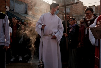 La Biblia no establece una