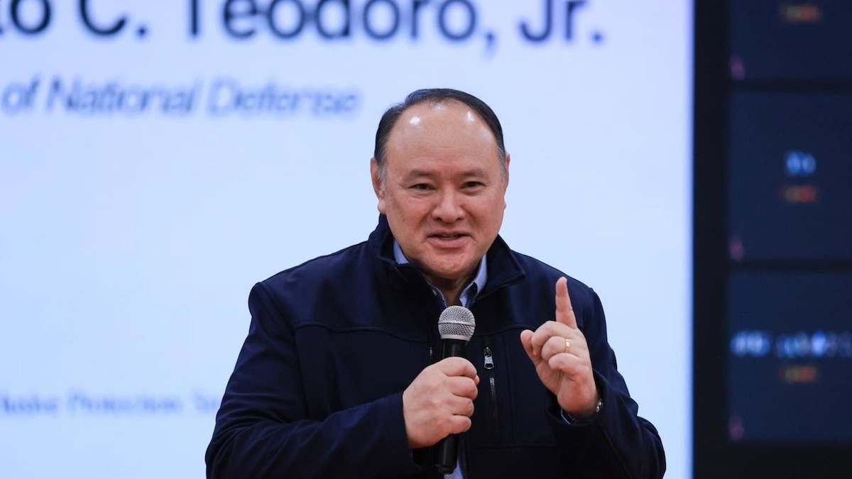 China sanciona al ministro de Defensa filipino por sus "declaraciones irresponsables"