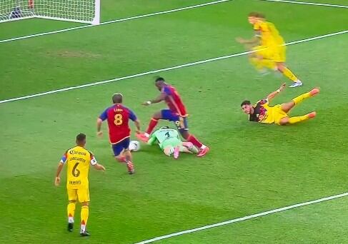 Error de Malagón en el primer gol del Real Salt Lake. (Captura de pantalla, Apple TV)