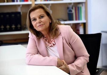 Carme Riera: recibirá el Premio Escribidores a la Trayectoria. Es una de las narradoras españolas más reconocidas y miembro de la Real Academia Española