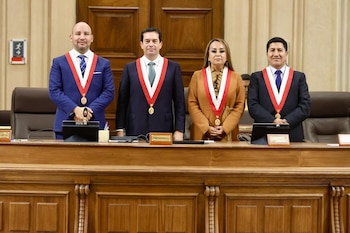 Miguel Torres fue elegido presidente del Senado y Óscar Reto liderará la Cámara de Diputados