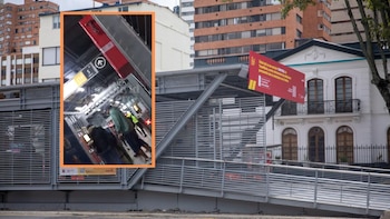 Concejal de Bogotá denunció la venta de entradas ilegales para ingresar a una estación de TransMilenio: “Esto ya no es colarse, es un negocio”