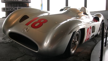 La historia de la “Flecha de Plata”, el histórico auto de Juan Manuel Fangio que Franco Colapinto manejará en su exhibición