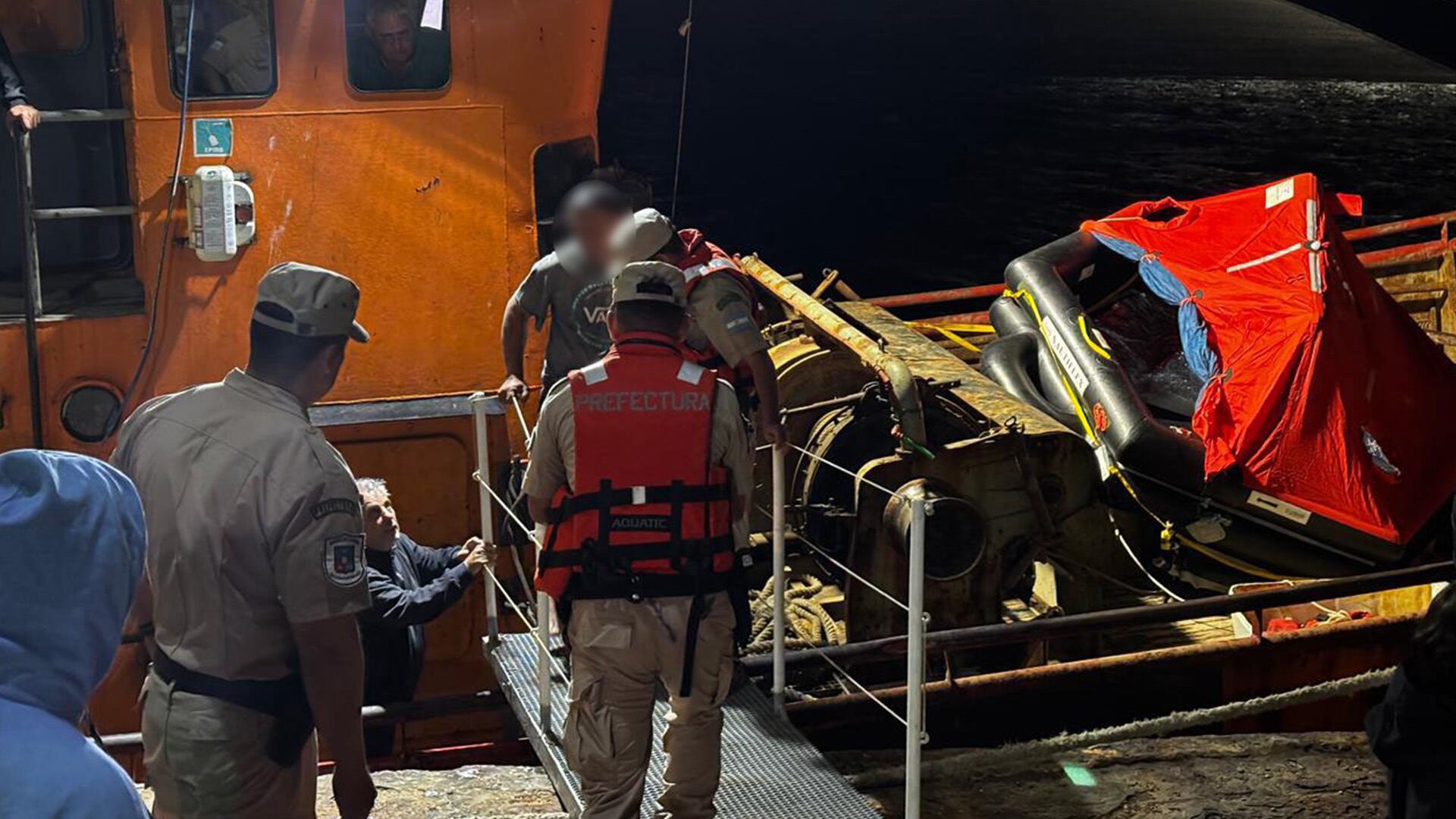 Otro pesquero, el Marina Z, pudo rescatar a los cuatro sobrevivientes, que están fuera de peligro luego del hundimiento de la embarcación