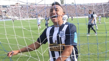 Christian Cueva dejó una imagen lastimera en su primer paso por Alianza Lima. - Crédito: Difusión