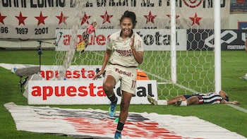 Gol de Pierina Núñez con el que obró la goleada 3-0 en Universitario vs Alianza Lima por semifinal vuelta de Liga Femenina 2026