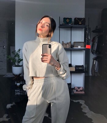 Anna se encuentra en el