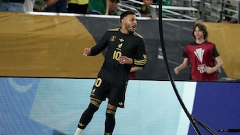 Alexis Vega rompe el silencio tras rumores de lesión rumbo al Mundial 2026: “Quiero estar en la inauguración con mis compañeros”