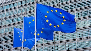 Bruselas da luz verde a