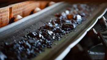 China tendrá un segundo puerto para llevarse todo el hierro del Perú