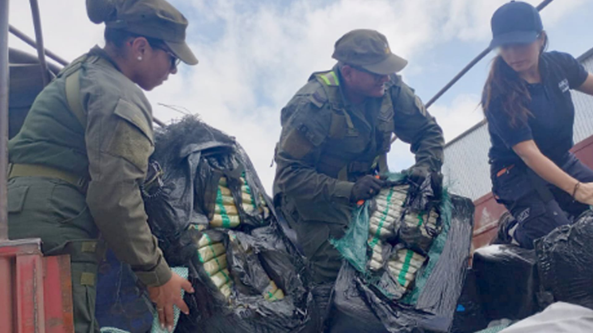 Los gendarmes confiscaron el cargamento y además secuestraron el camión, una antena Starlink y tres teléfonos celulares.