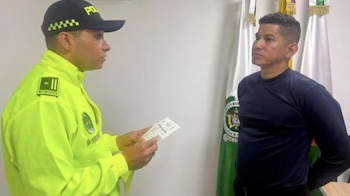 La Fiscalía judicializó a los patrulleros Jainer Suárez Guette e Istvan López Rodríguez por un presunto caso de concusión y peculado en Copacabana - crédito Fiscalía Medellín