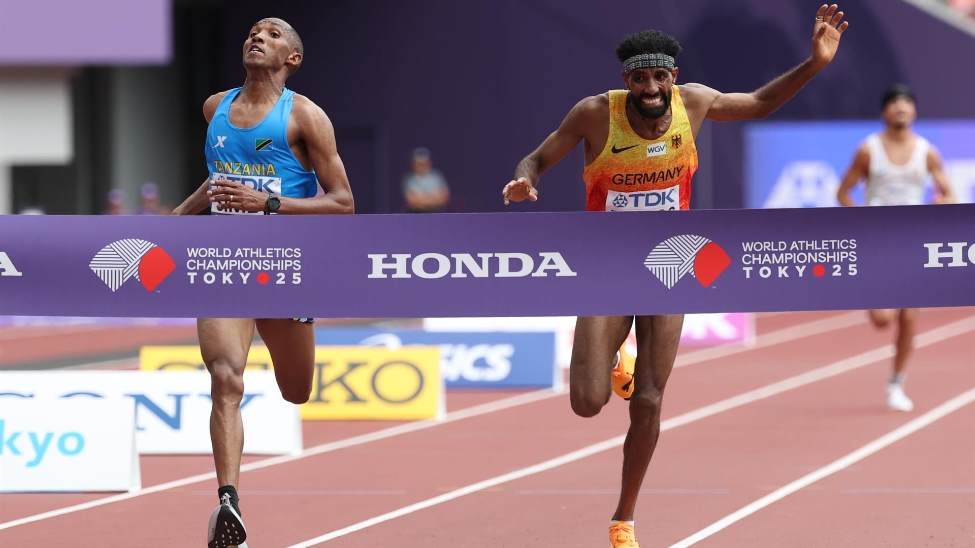 Un estudio demostró que tras correr 42 kilómetros, la mielina cerebral disminuye temporalmente en atletas (Europa Press)