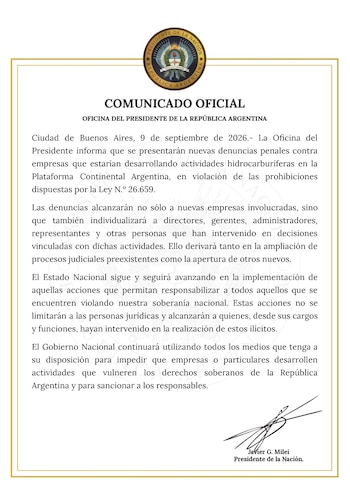 Documento impreso con el escudo de la República Argentina, un texto sobre denuncias penales y la firma de Javier G. Milei en el margen inferior