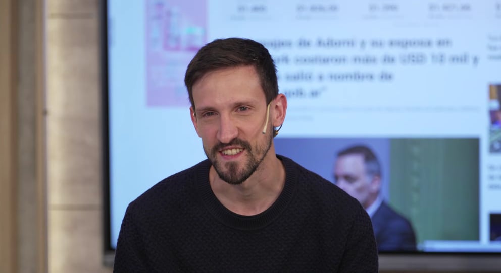 La relación de Gabriel Palandri con Javier Milei mostró distancia, reflejada también en el bloqueo del presidente en redes sociales al referente liberal (Infobae en Vivo)