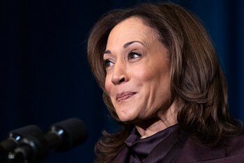 Kamala Harris evalúa postularse como gobernadora de California en 2026, una contienda en la que parte como favorita según las encuestas, tras meses de silencio tras su derrota electoral frente a Donald Trump. (Foto AP/Jacquelyn Martin, archivo)