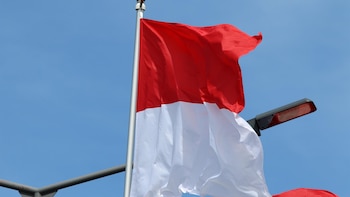 Al menos 14 muertos y más de 80 heridos en un choque entre dos trenes en Indonesia