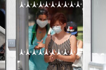 (REUTERS/Charles Platiau)