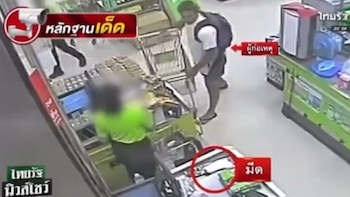 Se conoció video de Daniel Sancho comprando un cuchillo antes de asesinar a Edwin Arrieta en Tailandia