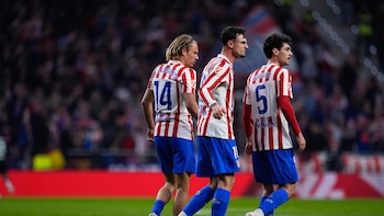 Simeone, Llorente, Pubill, Barrios, Le