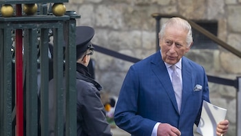 Carlos III anuncia que podrá