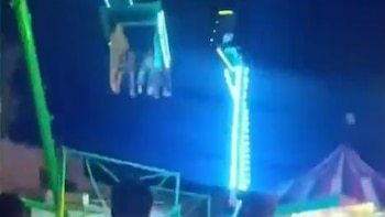 Accidente en juego de feria deja cuatro personas lesionadas en Ometepec, Guerrero