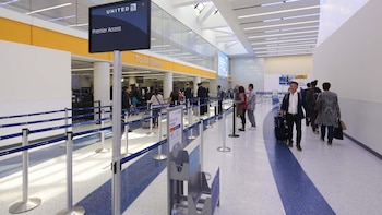 Evacuaron el Aeropuerto Internacional de