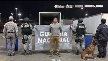 El conductor del camión fue detenido. (GabSeguridadMX)