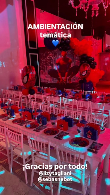 La ambientación incluyó una alfombra