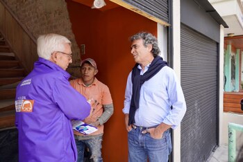 Fajardo acompaña a Robledo en