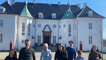 La reina Margarita cede a Federico X de Dinamarca el castillo de Marselisborg: un legado histórico construido en el siglo XIX