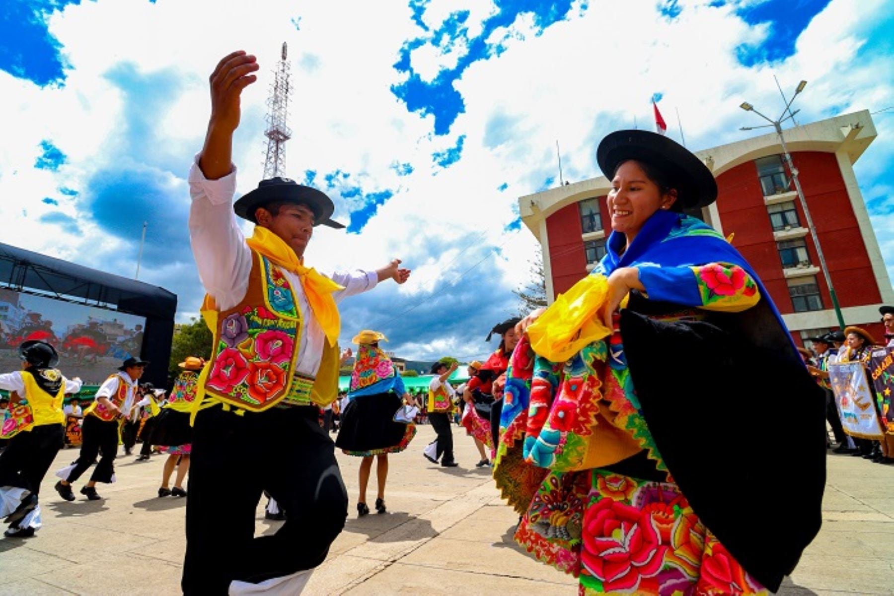 Las celebraciones regionales en Junín ofrecen al viajero la oportunidad de integrarse a costumbres llenas de color y música. - Crédito: Difusión