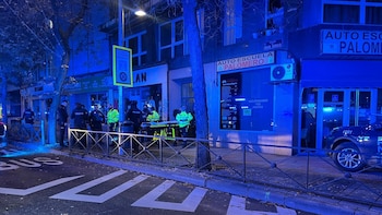 Muere una mujer apuñalada en