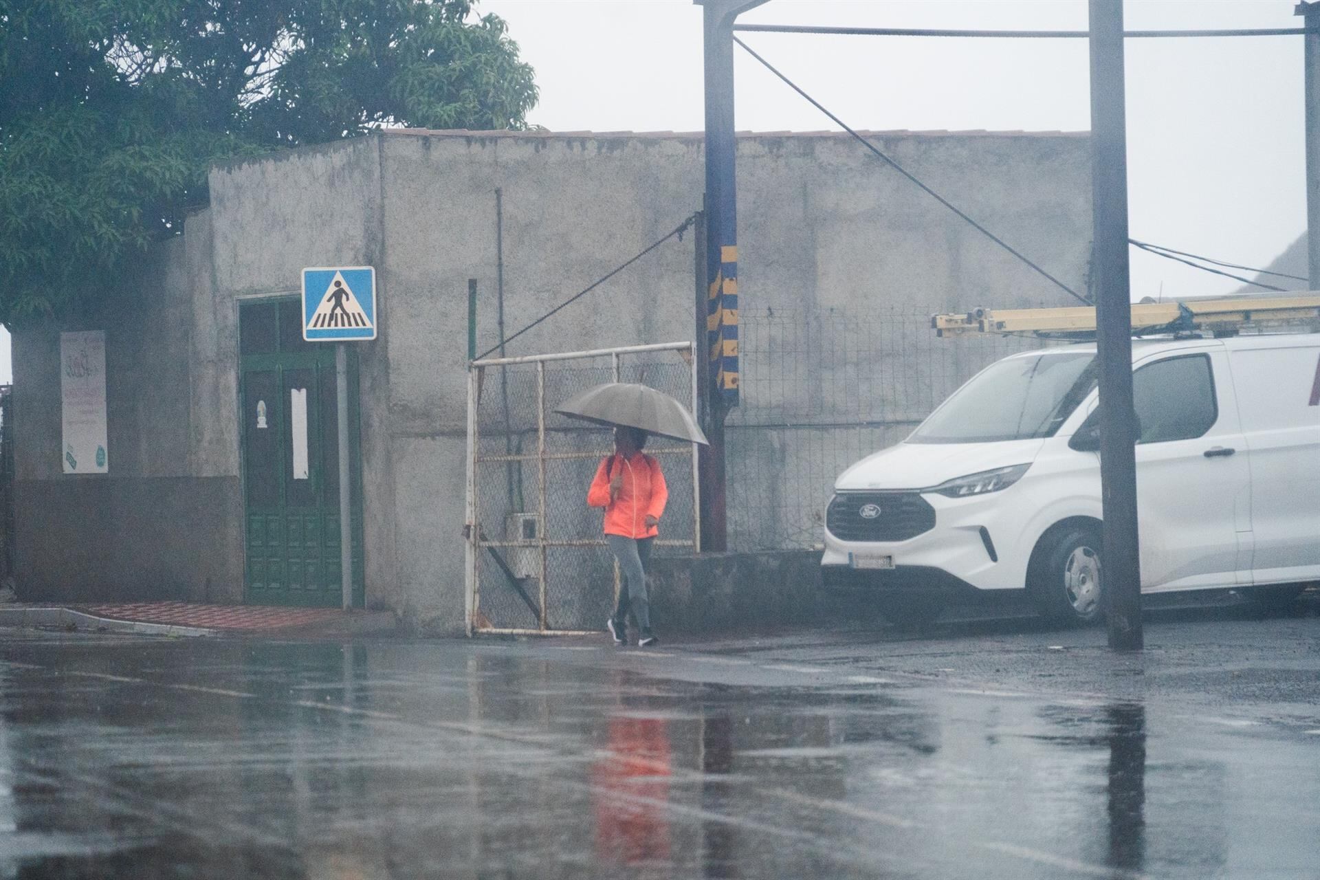 La borrasca ‘Claudia’ mantiene activos una veintena de provincias y Ceuta por lluvia, viento, tormenta y oleaje