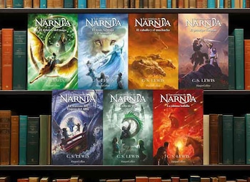 Owen Richardson dedicó un año entero a crear las siete portadas de la nueva edición de Las crónicas de Narnia, la saga de C. S. Lewis