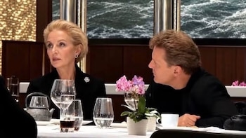 De un beso en pleno show a nueva cena privada: cómo nació la relación entre Luis Miguel y Carolina Herrera