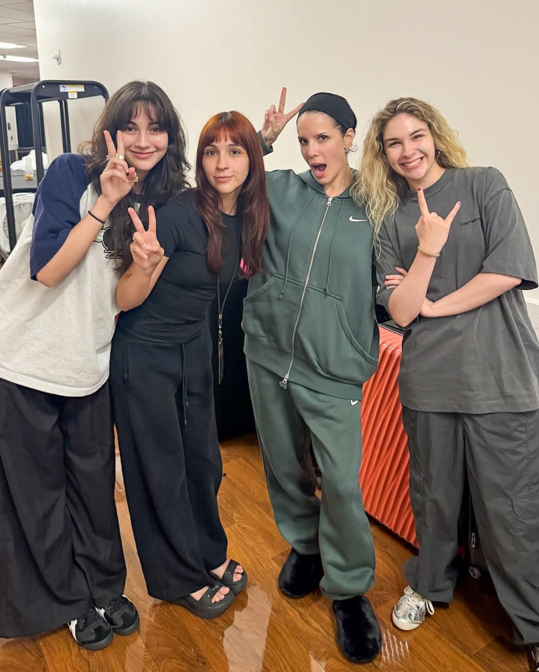 La banda regiomontana y Halsey reafirmaron su vínculo, creado durante la gira como teloneras en 2025. (Foto: Instagram)