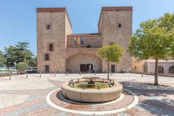 El Museo Arqueológico de Badajoz, cerrado hasta nuevo aviso tras el robo de 149 monedas del Tesoro de Villanueva de la Serena (Wikimedia Commons)