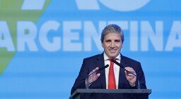 Mercados versus Caputo: una pulseada que definirá en corto plazo el futuro del dólar oficial