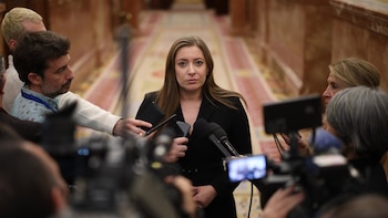 El PP presiona a los