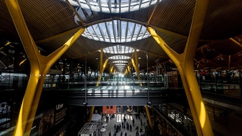 Los aeropuertos españoles afrontan la Semana Santa con 70.505 vuelos y dos huelgas de handling desde hoy