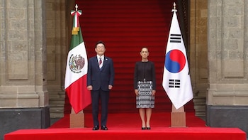 Claudia Sheinbaum recibe al presidente de Corea del Sur en Palacio Nacional