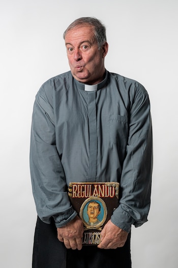 El actor Fabio Alberti caracteriza