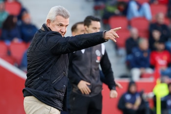 "El Vasco" Aguirre llegó a su triunfo 200 en Europa al eliminar a Girona. EFE/CATI CLADERA